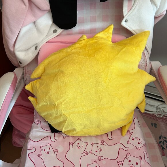 Final Fantasy 7 Cloud Pillow - Picture 2 of 2